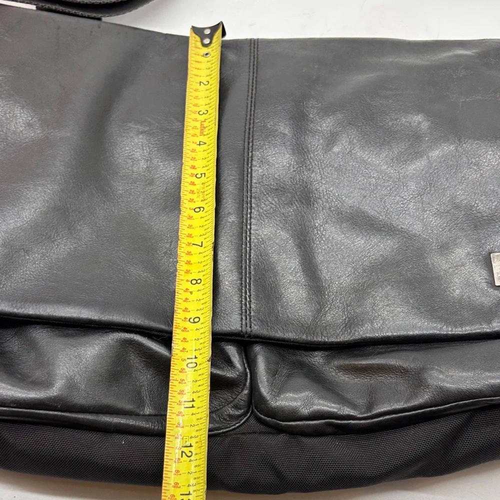 Knomo London Black Leather Men's Messenger Bag TOT8463G